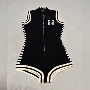 Zoey. W one piece - size small/meduim